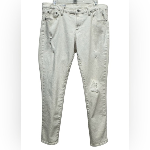GAP Denim - Gap Girlfriend Denim Cropped Jeans Women's Size 31/ 12 R Distressed Cream